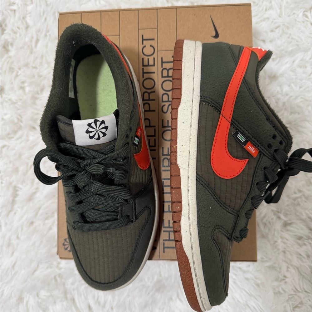 Nike Dunk Low SE